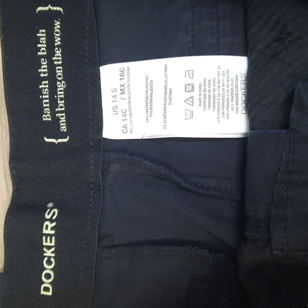 Dockers Black Flat Front Chino Pants with elastic waistband Size 14S - Picture 4 of 5